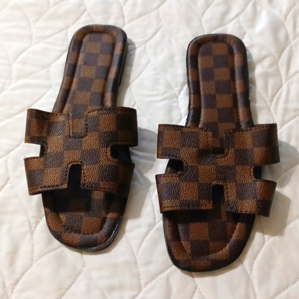 Sandals 👡